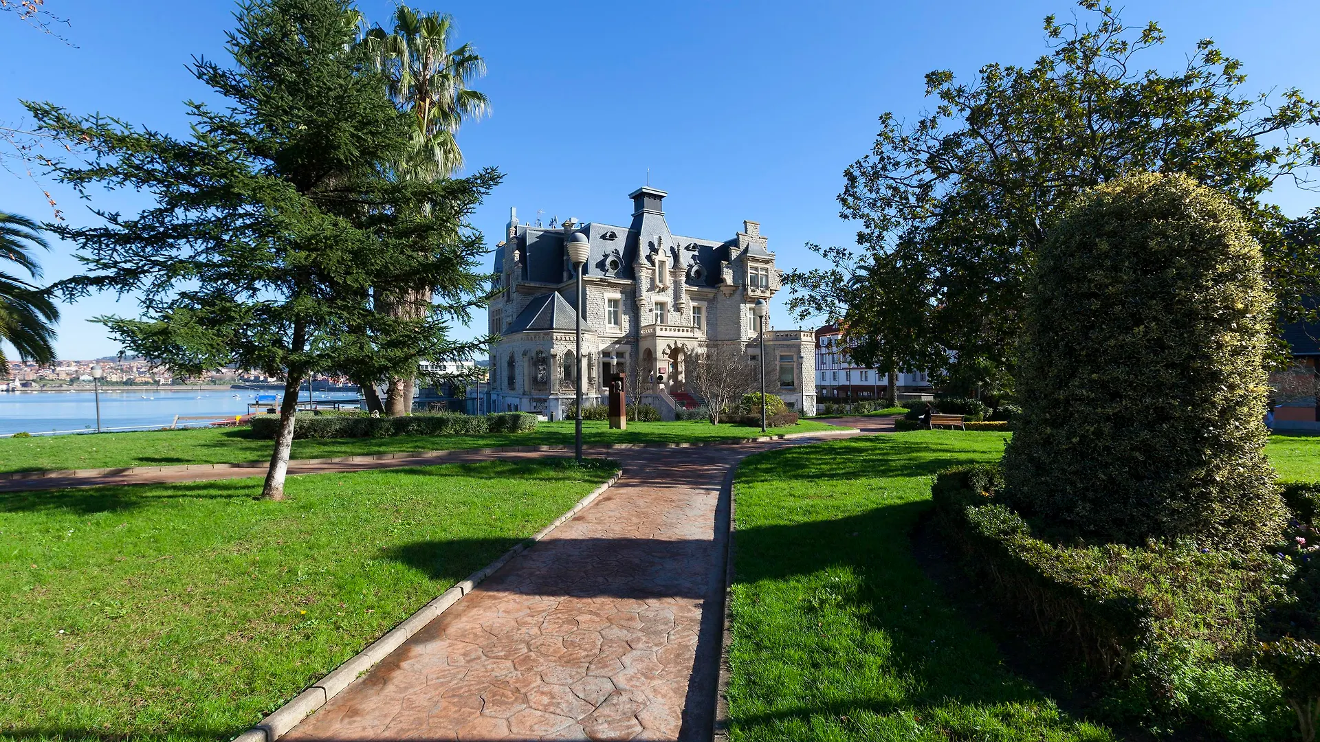 Hotel Urh Palacio De Oriol Santurtzi 4*,  Spain